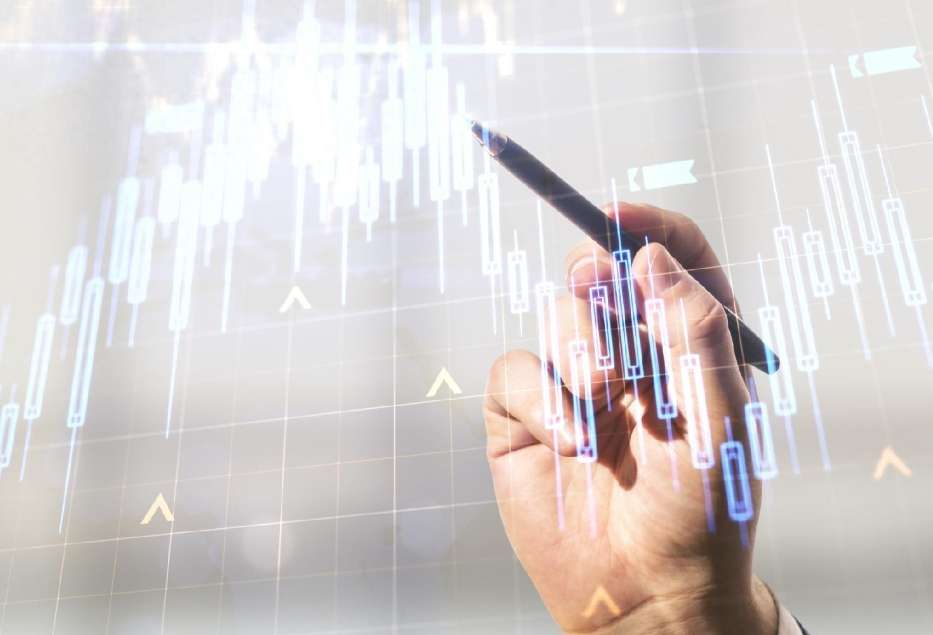 Dinglong Leads Semiconductor Localization